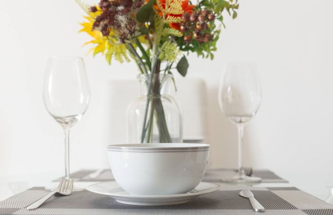 Skyvillion - Tower Point Enfield 1bed With Balcony - Photo 9