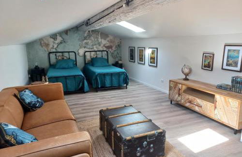 Le Logis du Moulin Gîte avec Jacuzzi, à 800m de la Cité Médiévale - Foto 3