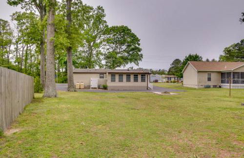 Beachy Lewes Home with Outdoor Shower and Fire Pit! - Foto 26