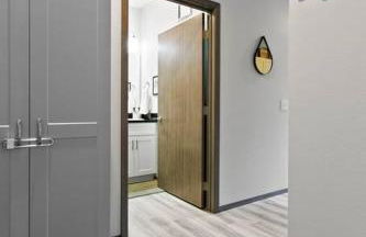 Full ADA Unit - 2 Bed 2 Bath Unit Near Downtown - Foto 25