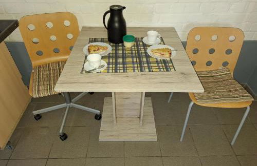 Gästezimmer Monika für Radtouristen, Geschäftsreisende und Monteure mit eigenem Bad im Souterrain - Photo 8