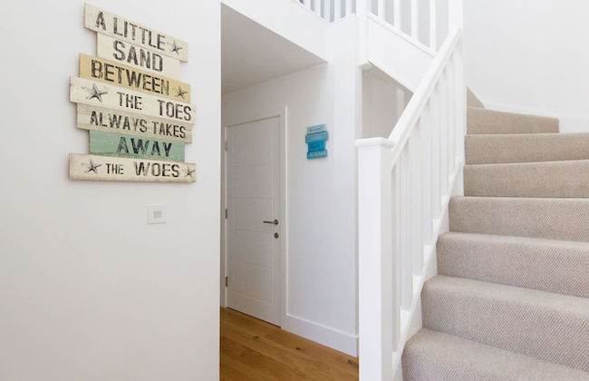 Delightful Seaside Hideaway 5 Mins to Beach - Photo 60