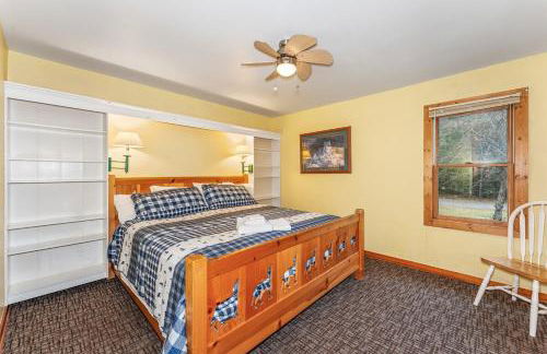 Cedaroma private Home in Resort to relax in the northwoods - Photo 25