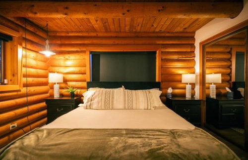 Riverfront getaway with sauna near mountains and hiking - Foto 29