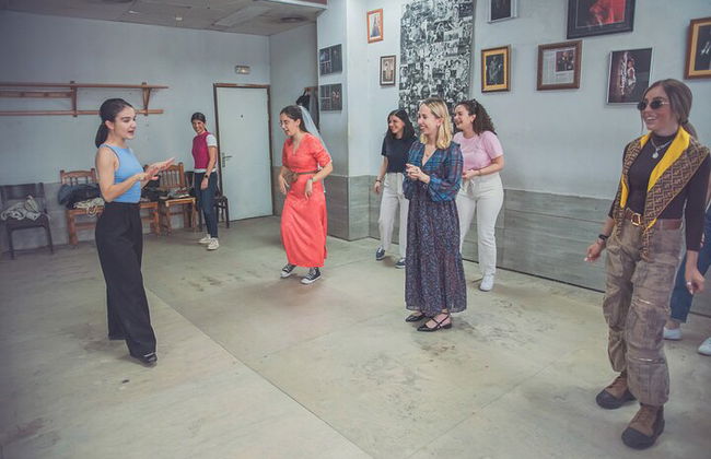1 Hour Flamenco Class Experience in Granada - Photo 3
