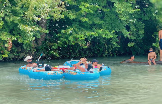 Son's Blue River Camp Glamping Cabin U - Foto 28