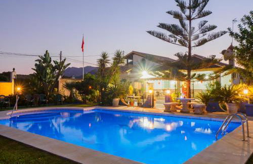 Cubo's Casa Vista Alegre - Photo 3