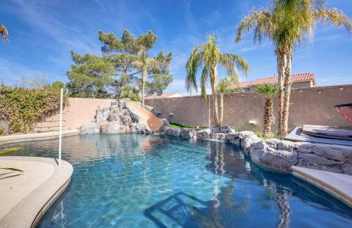 Large Las Vegas Home with Pool, Hot Tub and Game Room - Foto 36