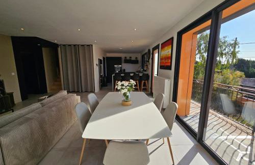 4 chambres - 200m2 - Parking - Jardin - Foto 12