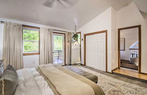 100-Year-Old Farmhouse with Hot Tub on 5 Acres! - Foto 11