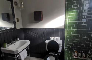 Jameswood Villa - Photo 22