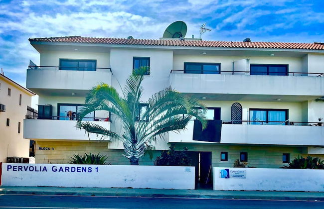 Stunning 1-bed Apartment in Larnaca Near the sea - Foto 1