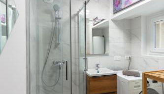 Escapade à Versailles - 3 min de Versailles Chantiers - Foto 4, towels, Shower