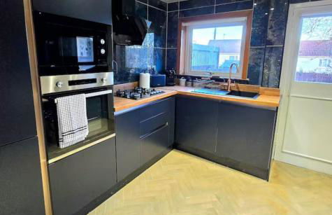 Super luxury 2 bedroom, full house sleep 5 with garden & parking close to airport - Foto 81