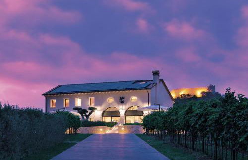 Progress Country & Wine House - Photo 1