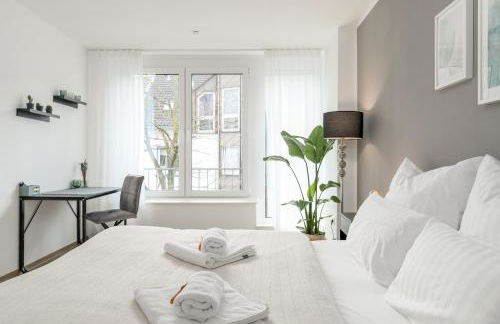 SHINY HOMES - City Center with Parking Place - Foto 41