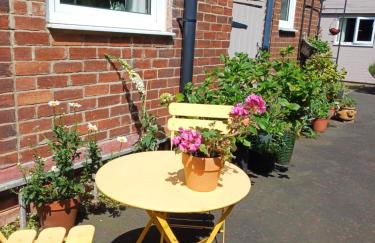 Garden Apartment Morpeth- with lockable bike storage! - Foto 10