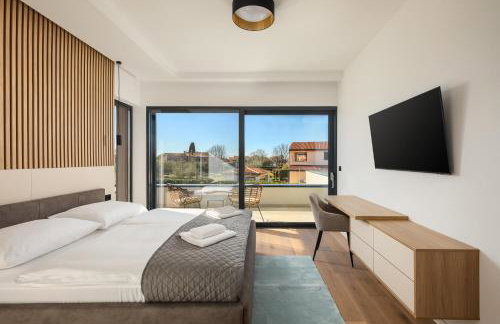 Villa Levita with Pool - Photo 33