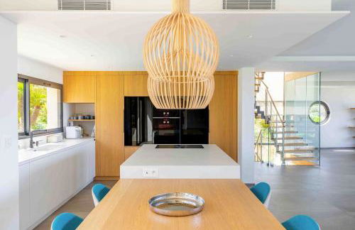 Villa Palma Giens - Vue Mer Panoramique -Piscine Chauffée Mai à Septembre- 4 chambres -Garage - Foto 10