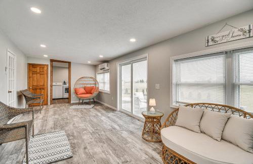 Auburn Finger Lakes Farmhouse with Open Views! - Foto 6