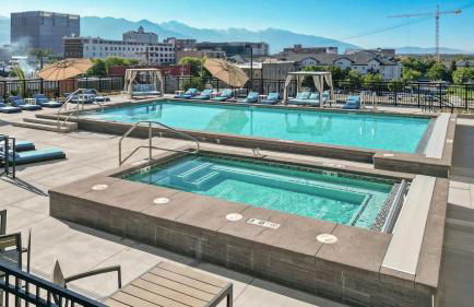 Convention Ctr Luxury 1BR Pool Gym Hot Tub - Foto 4