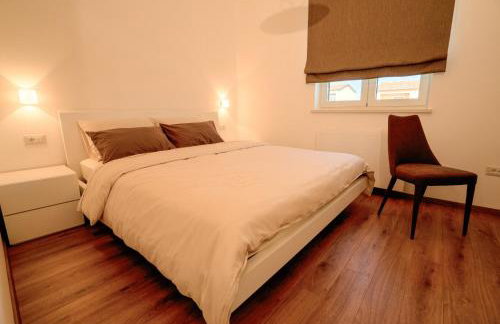 Villa Silvia for 10 people with infinity pool and large playground - Foto 27