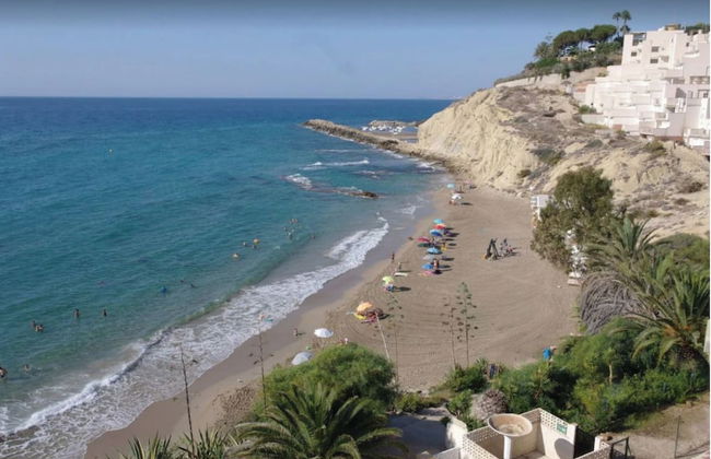 4bed Villa Sleeps 8- Pool, Garden, Bbq, Near Beach - Foto 37