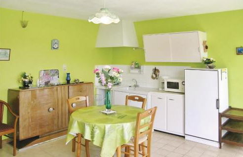 Amazing Home In Quettehou - Foto 2