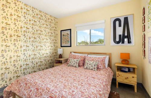 Mid Century Vibes - 2 Min to JTNP - Retro Dive Bar - View - Foto 22