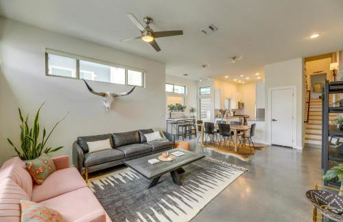 Modern Austin Townhome with Covered Patio, Balcony! - Foto 3