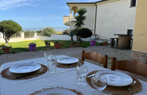 Valledoria Holiday Apartment - Piano Terra con Giardino Privato - Foto 6