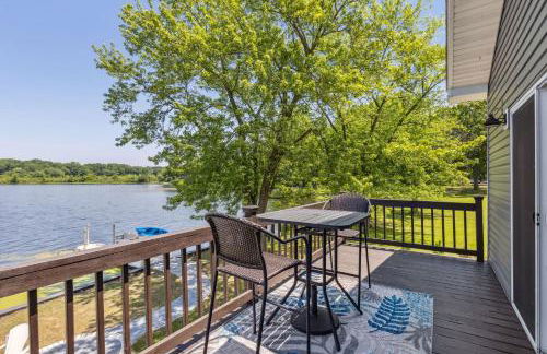 Landmark Lakehouse - luxury living in PLX - Foto 14