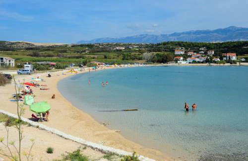 Apartments with swimming pool Caska, Pag - 3085 - Photo 4