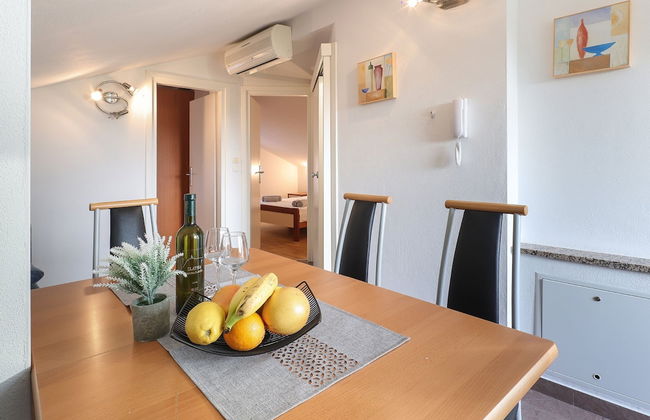 Peaceful Nature Retreat Near Krk Town With BBQ and Parking - Foto 17