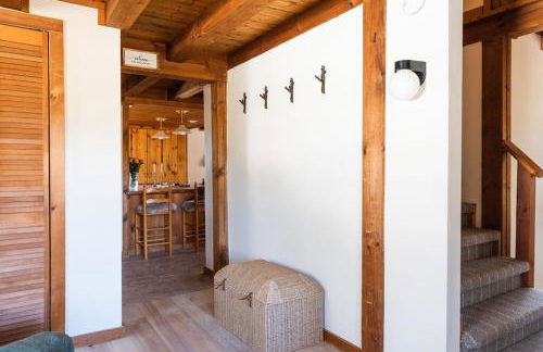 New! Designer 3BR Cabin Walk to Pond Mtn Views - Foto 52