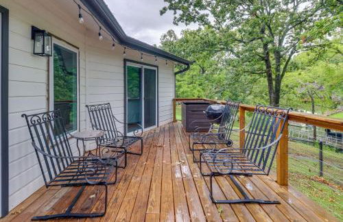 Updated Afton Cottage with Dock and Lake Access! - Foto 3