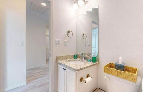 King Bed with Pool Access and Dog Friendly - Foto 21