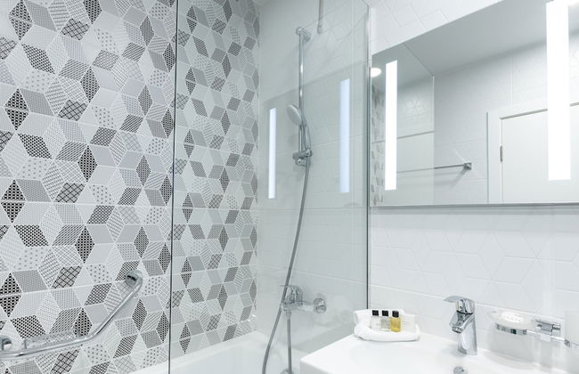 Valo Hotel City - Photo 36