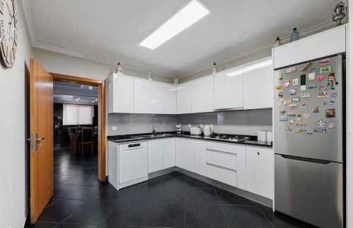 Cantinho do Céu, Views, Peace, Comfort & BBQ - Foto 23