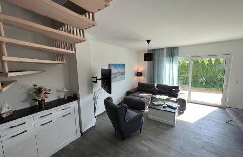 Doppelhaushälfte mit Terrasse - Foto 3