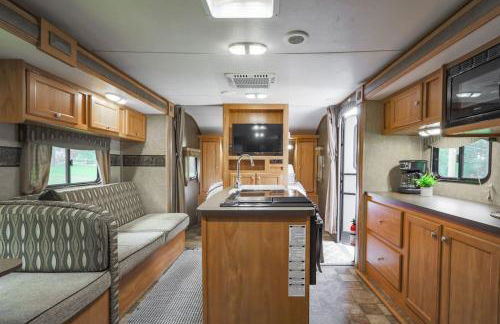 Camper- Relaxing Space After a Day of Hiking - Foto 3