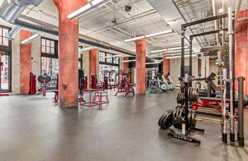 DT 2BD Steps from Target Field+GYM+KTCHN+LNDRY - Foto 48