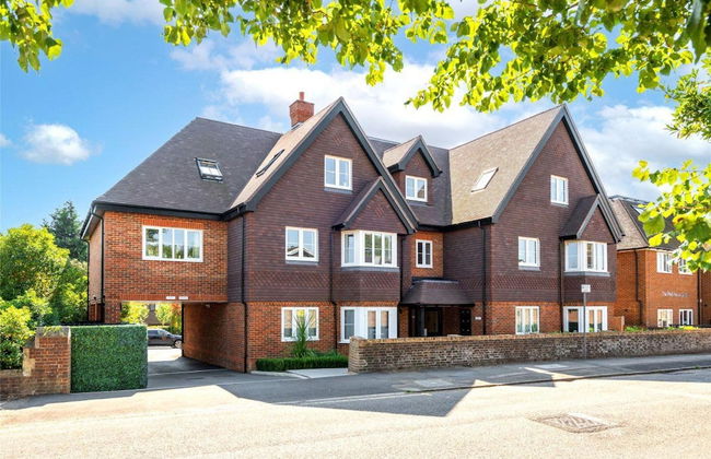 2 Bed 2 Bath Apt Close to Reigate Station - 2230 - Foto 18