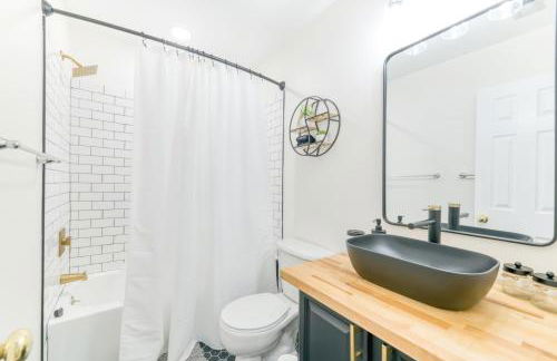 Hilltop Hideaway - Pool - Jacuzzi - Ping Pong - 12 guests - Fireplace - Mountain Views - Pets are allowed by request - Foto 12