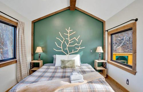 The Mighty Sycamore Treehouse at Treetop Escapes - Foto 34