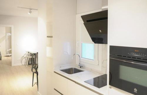 APARTAMENTOS LA FLORA BURGOS todos con aire acondicionado y ascensor - Foto 20