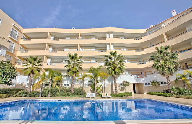 Lagos Palm Tree 1 With Pool by Homing - Foto 13