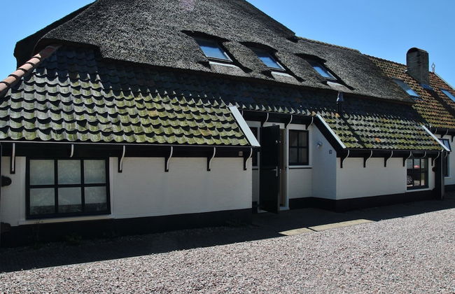 Charming Holiday Home in Texel - Photo 13