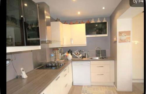 Chambre tout confort Saphir 1 à 3 P dans belle maison - Foto 6