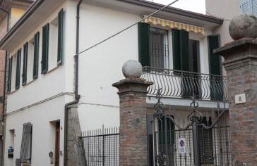 La Casa di Hank - il Centro Storico e l Autodromo - Foto 3